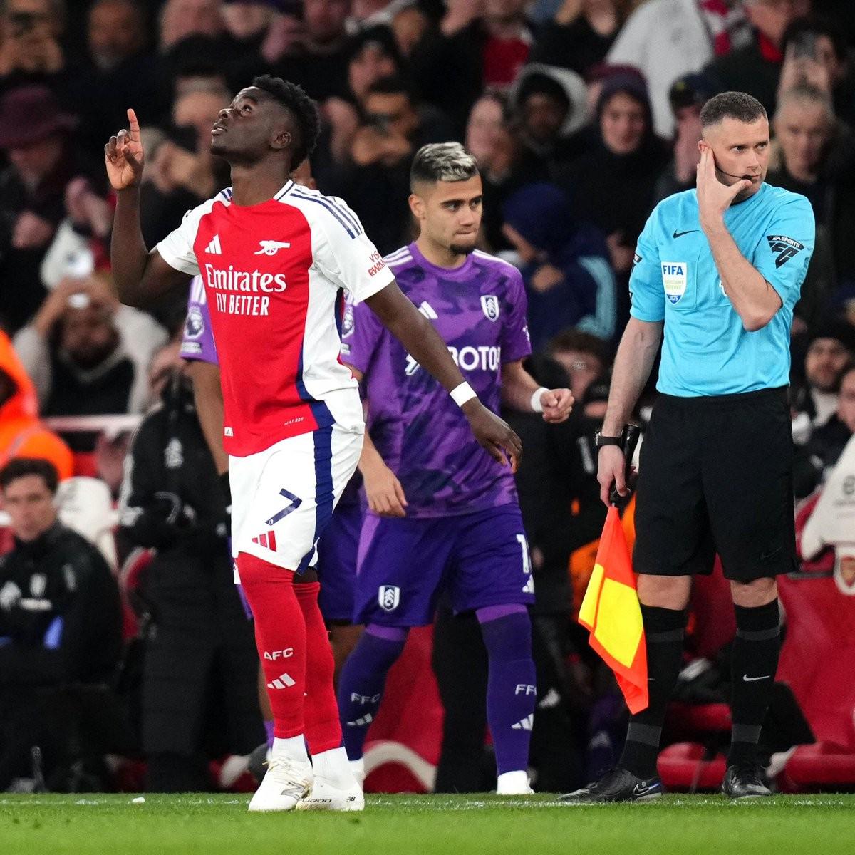 三亿体育体育直播-包含阿森纳再次遭遇平局,冠军梦渐行渐远的词条