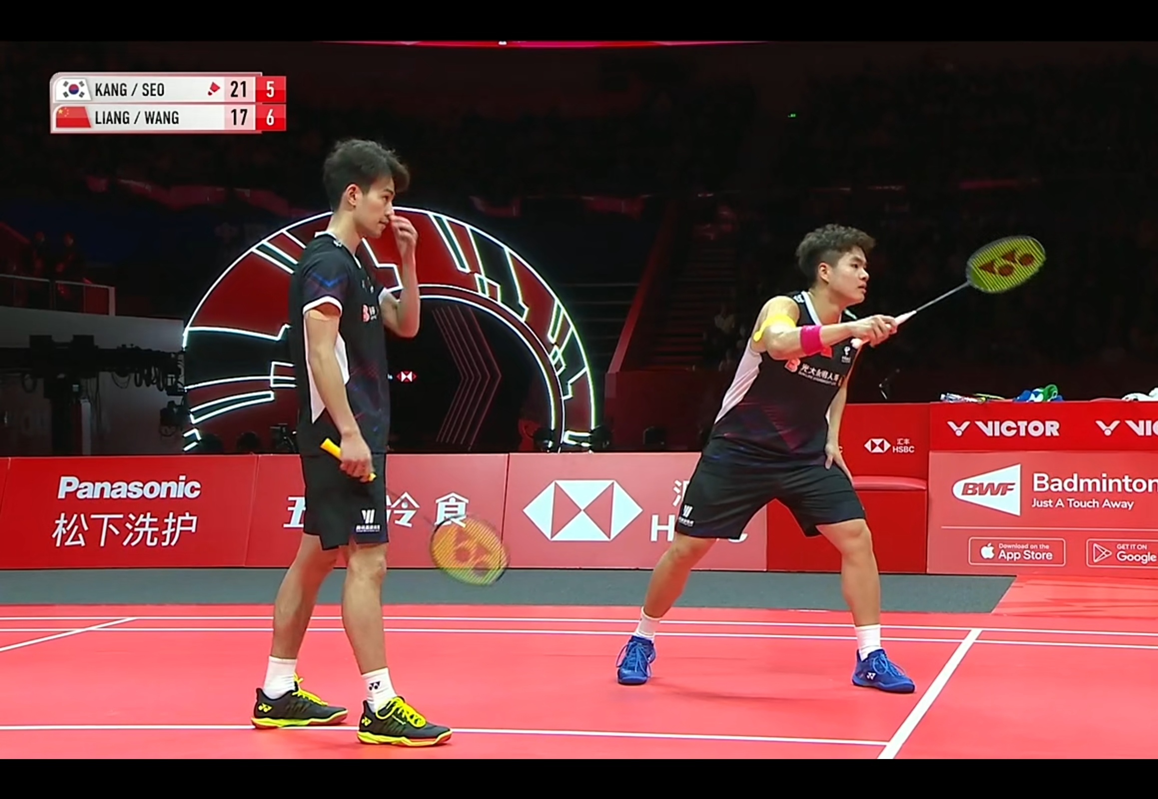 战斗激烈！双方争夺领先优势