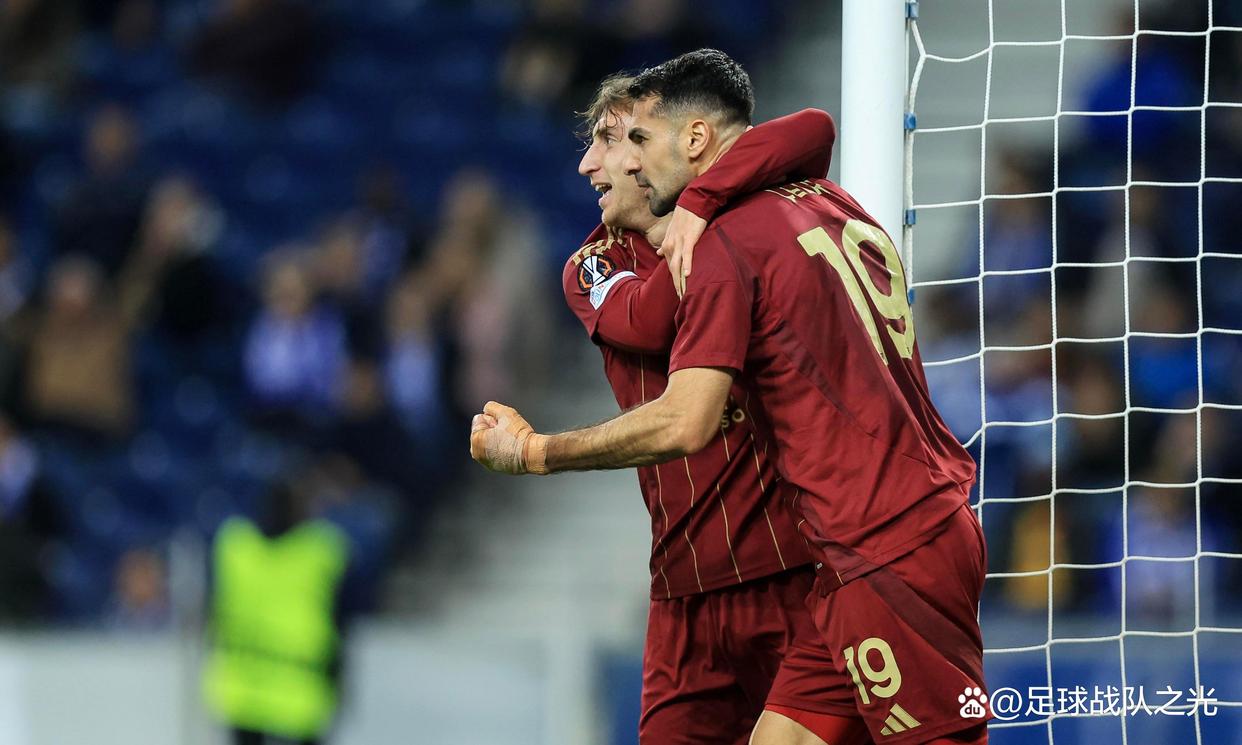 三亿体育体育网站入口-包含罗马客场逆转胜利，球队展现韧劲与决心的词条