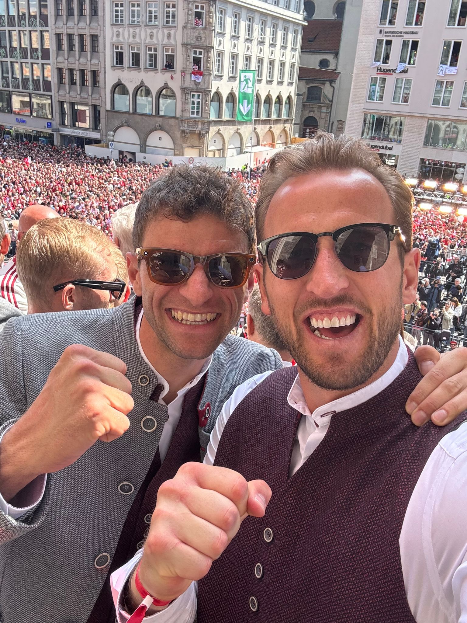 三亿体育体育电竞-拜仁慕尼黑球迷组织举办庆祝活动，祝贺球队连胜