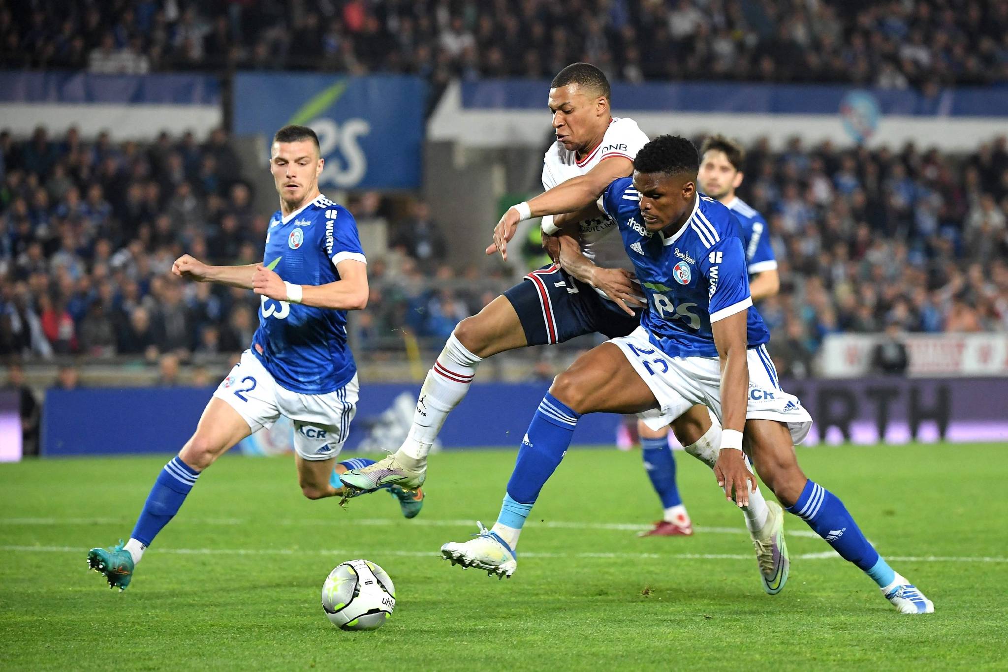 三亿体育体育app-摩纳哥客场告捷，成功保住保级希望的简单介绍