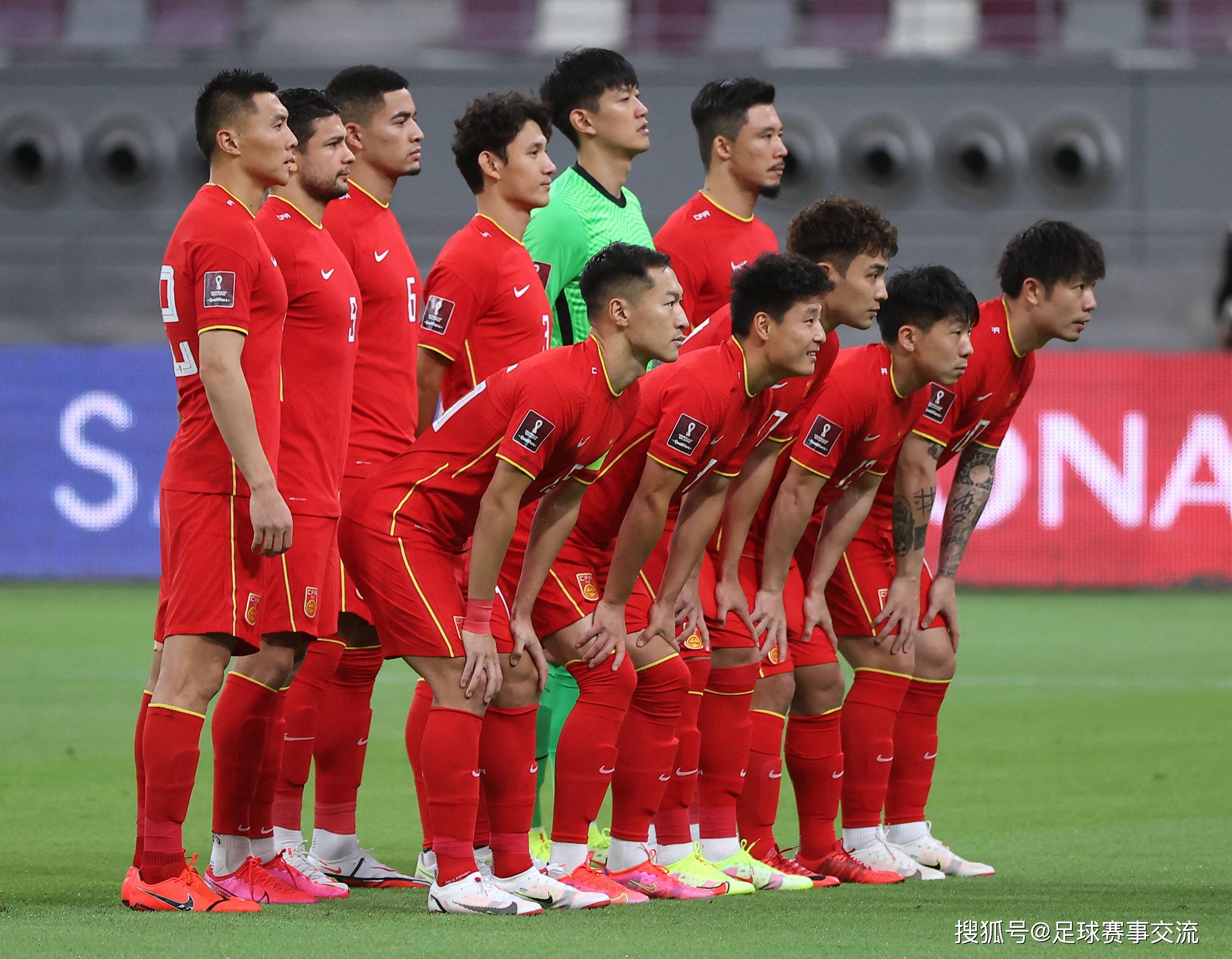 三亿体育体育活动-国际足球赛场上，中国队实力抢镜