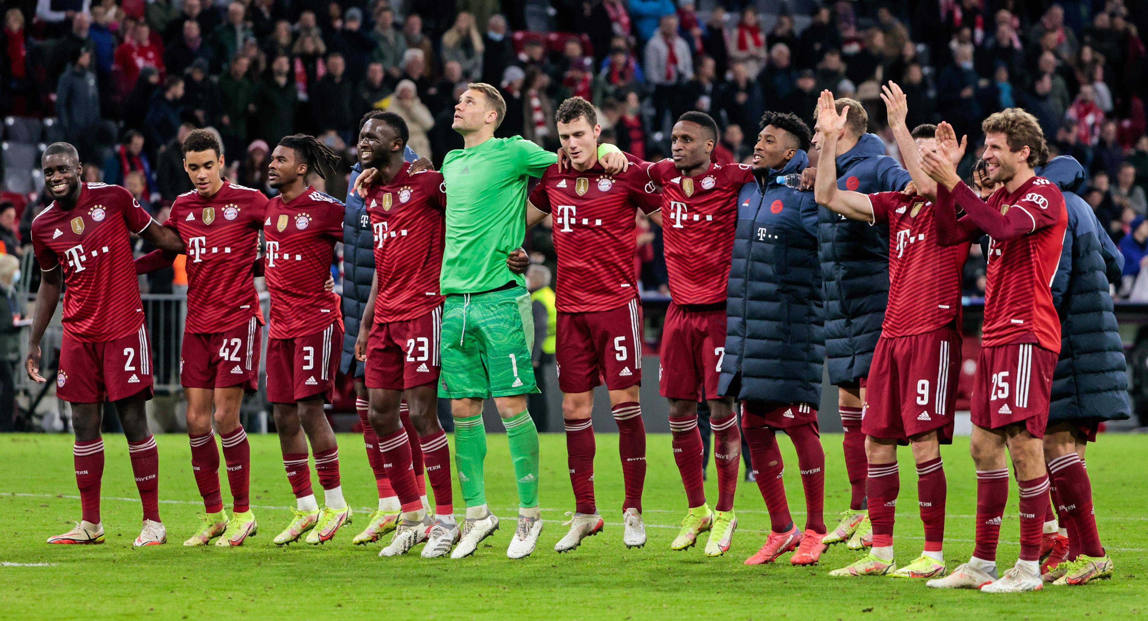 三亿体育体育教练-拜仁慕尼黑击败本菲卡晋级欧联杯