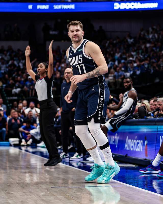 独行侠惜败开拓者，四连败仍难追平的简单介绍