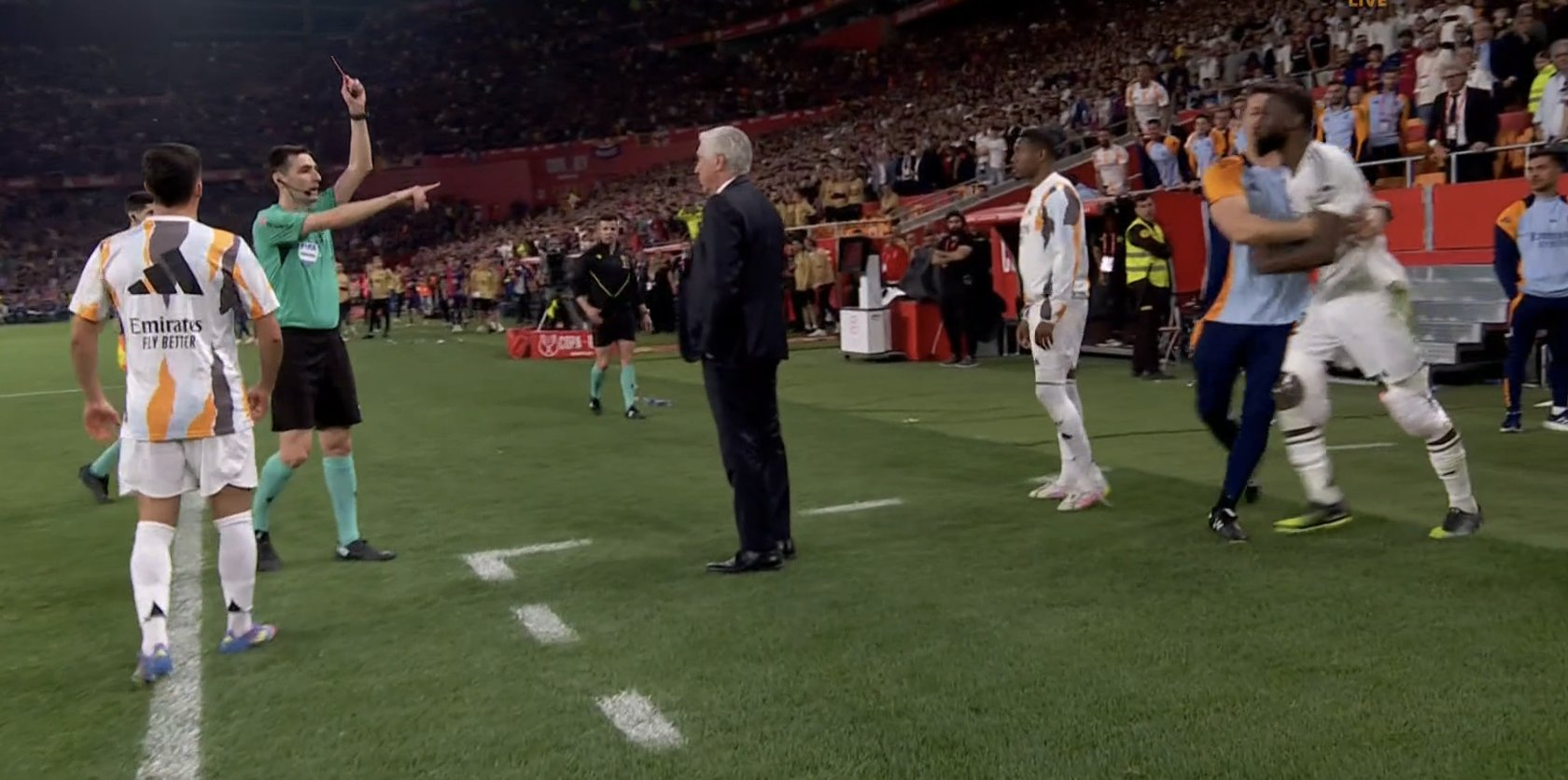 皇马再次擒敌，前锋巴斯克斯破门带队取胜