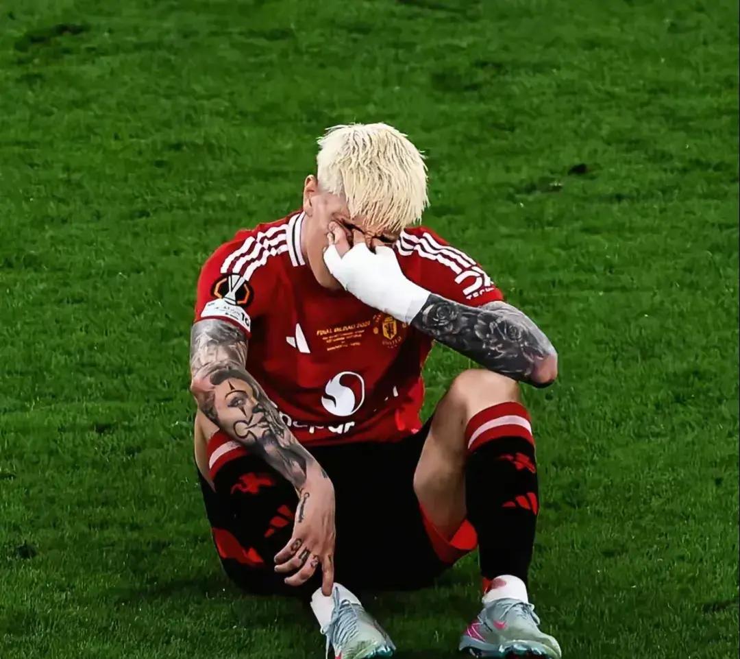 关于曼联爆冷输球，士气受挫在客场徘徊的信息