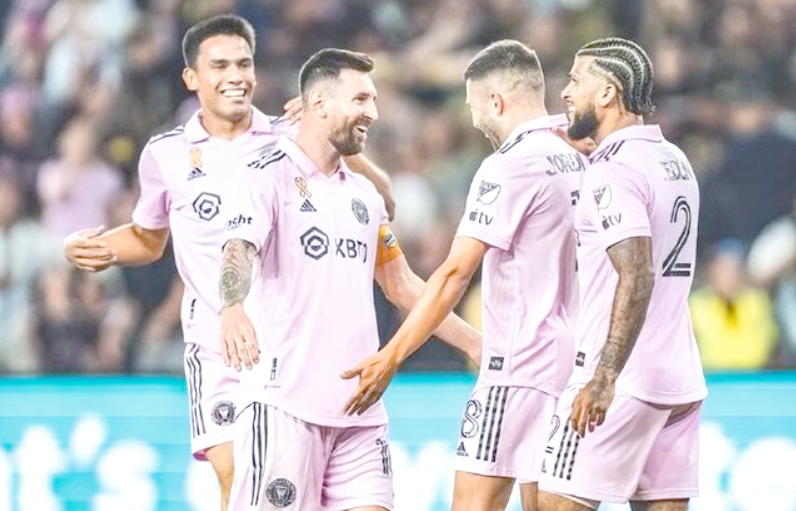 梅西领衔，巴黎圣日耳曼面对阿贾克斯挑战